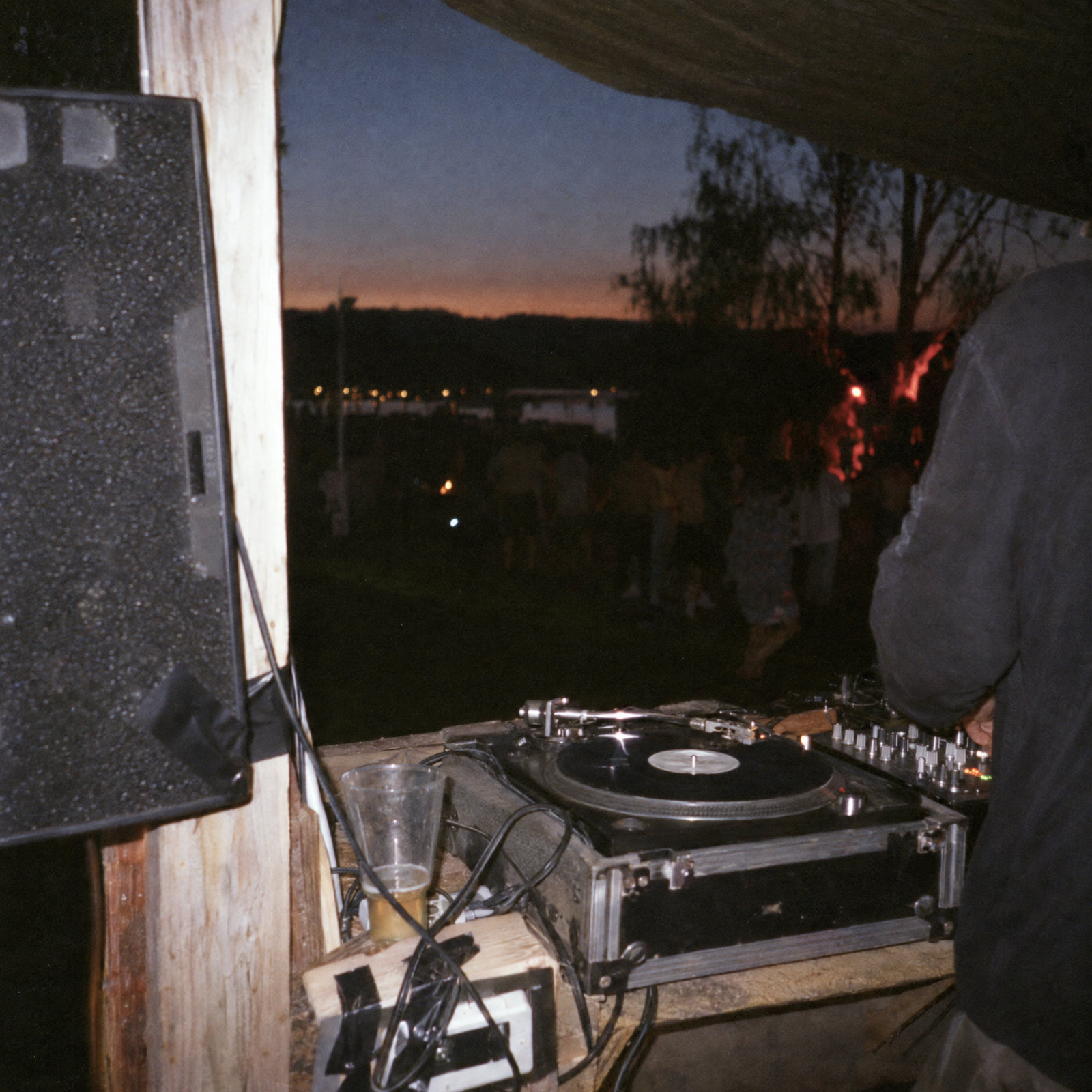 屋外イベントのDJ機材